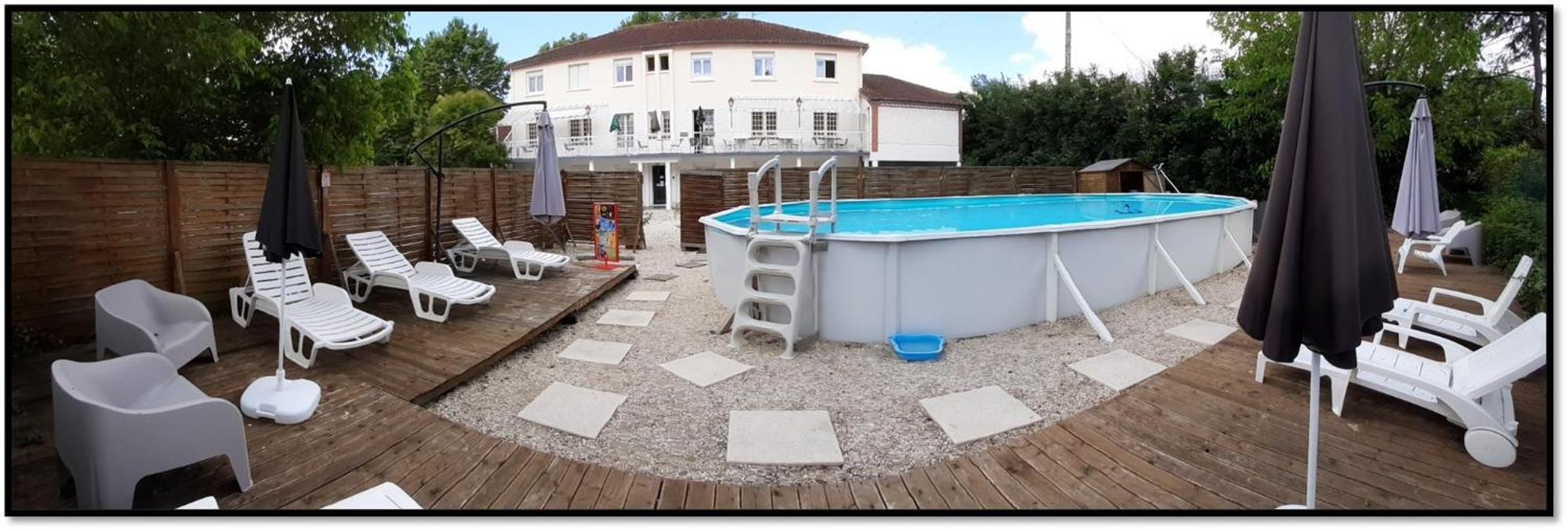 Auberge De Lamagistère מראה חיצוני תמונה